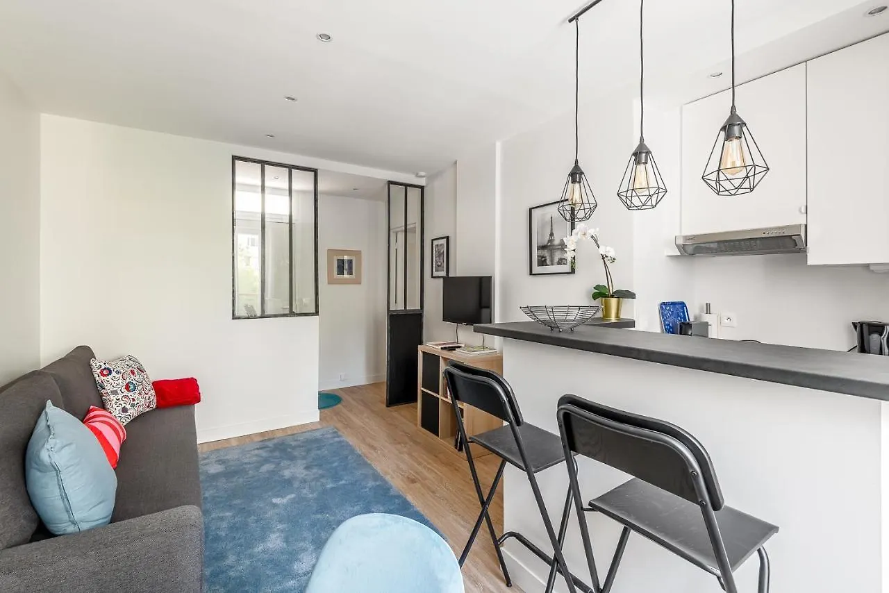 1 Bedroomed Apartment Repos 파리