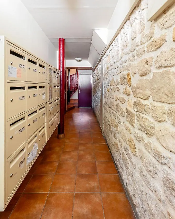 1 Bedroomed Apartment Repos 파리