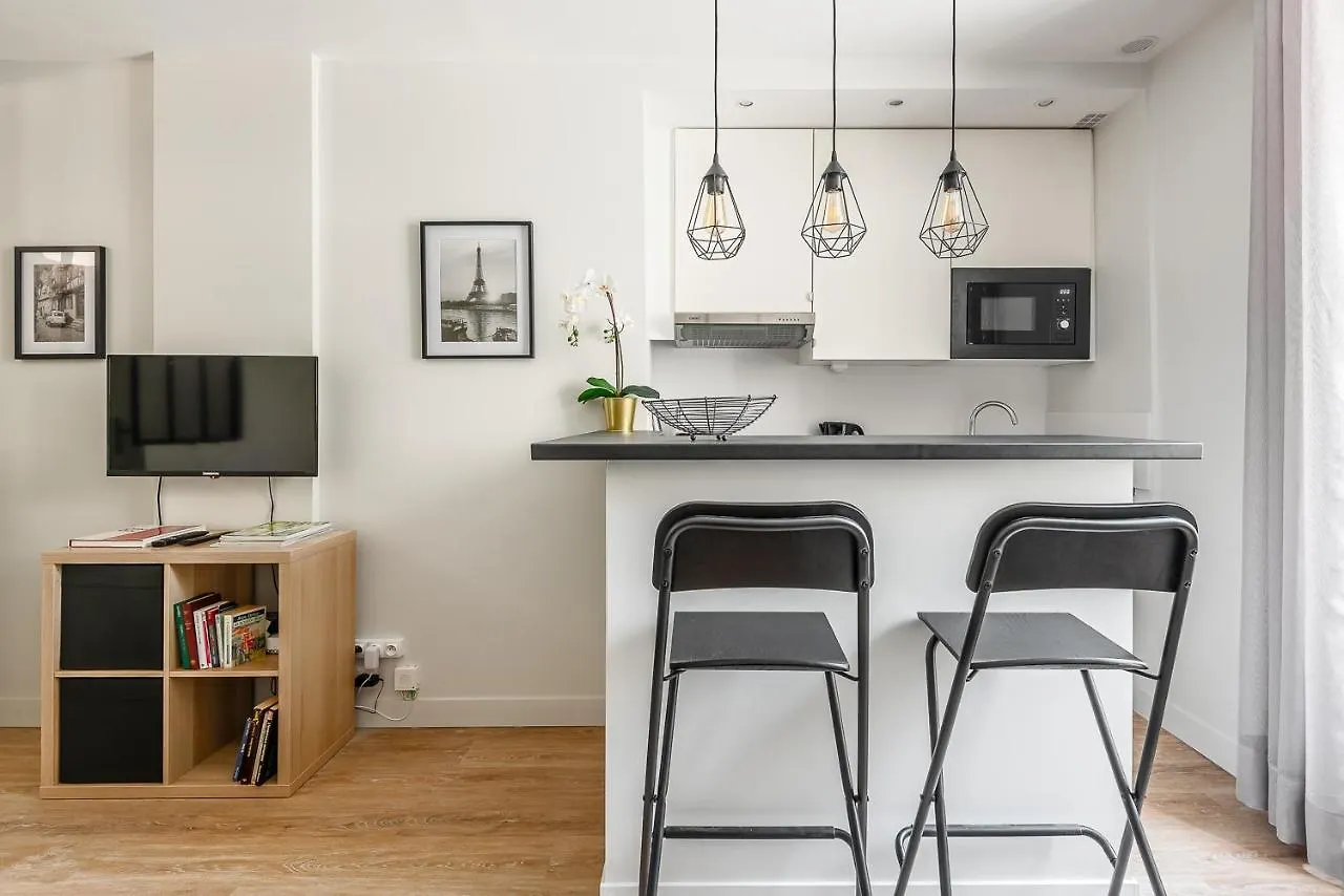 1 Bedroomed Apartment Repos contacts